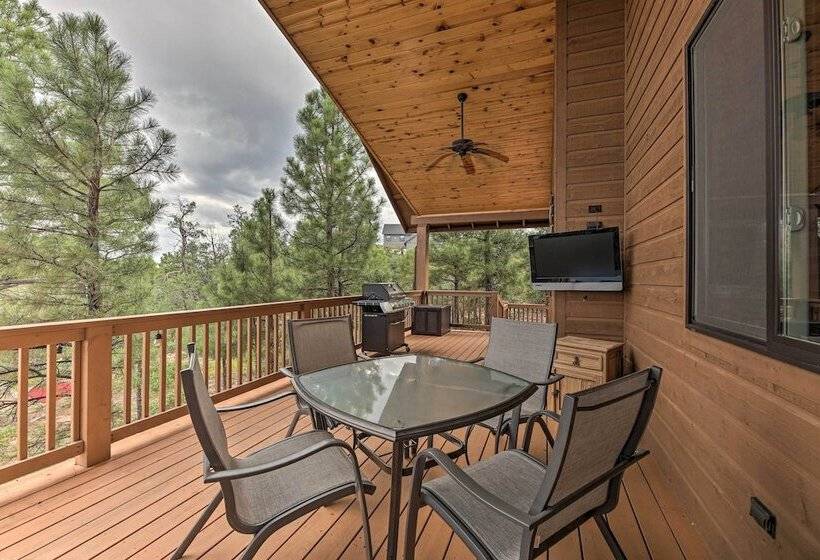 Dog Friendly Show Low Cabin W/ Deck & Views!