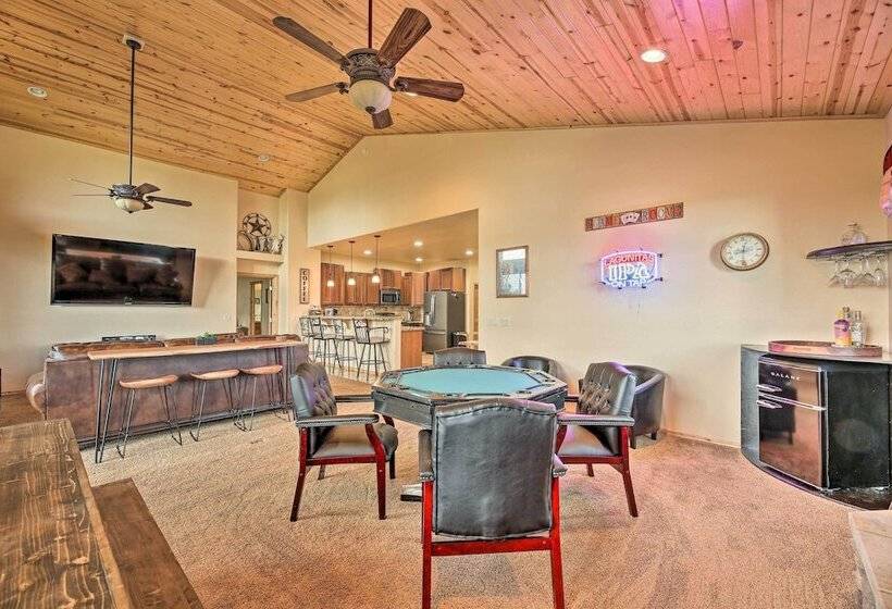 Dog Friendly Show Low Cabin W/ Deck & Views!