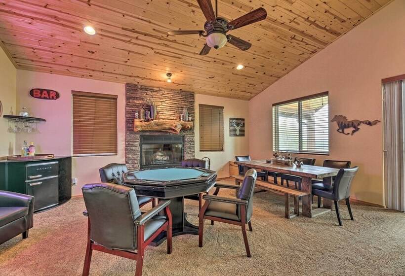 Dog Friendly Show Low Cabin W/ Deck & Views!