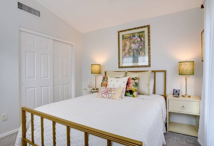 El Mirage  Sunshine House  W/ Private Pool!