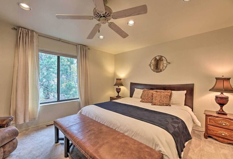 Elk Haven Show Low Cabin W/ Deck & Pool Table!