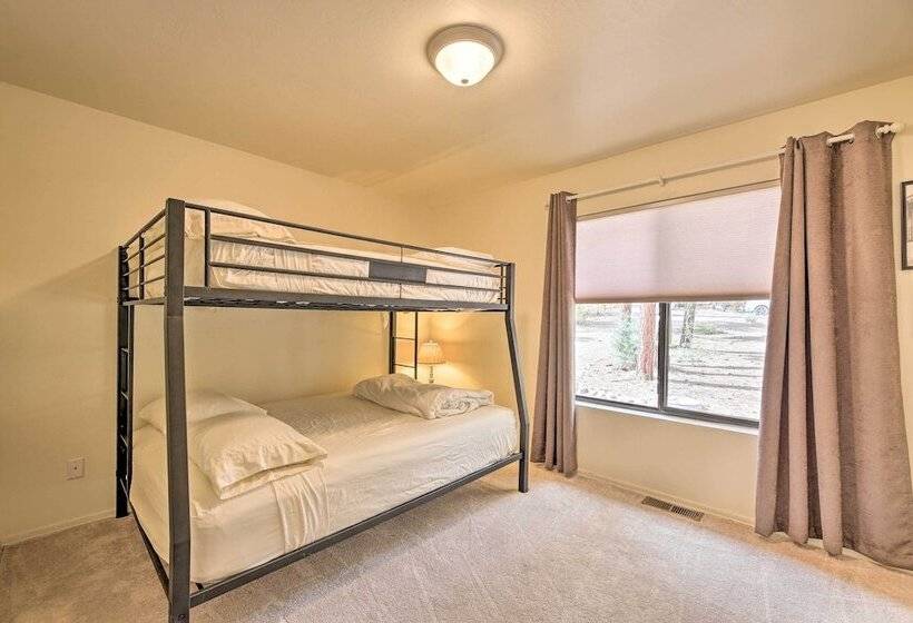 Elk Haven Show Low Cabin W/ Deck & Pool Table!