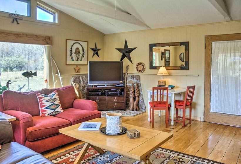 Emigrant Cabin On 10 Acres W/ Bbq & Peaceful Views