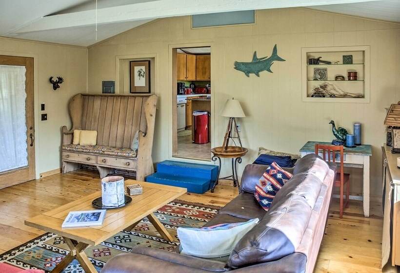 Emigrant Cabin On 10 Acres W/ Bbq & Peaceful Views