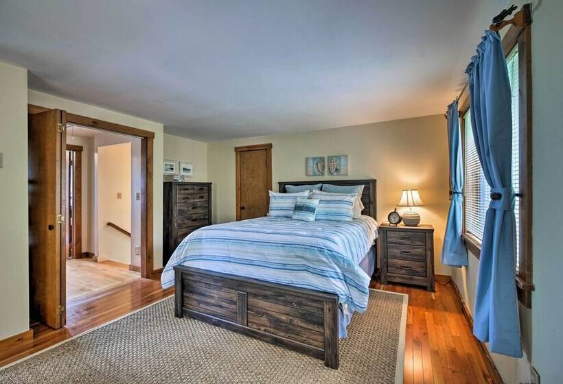 Enchanting Waterfront Sorrento Home W/ Deck!