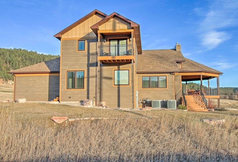 Bella Greens  Spacious Sturgis Home W/ Large Deck