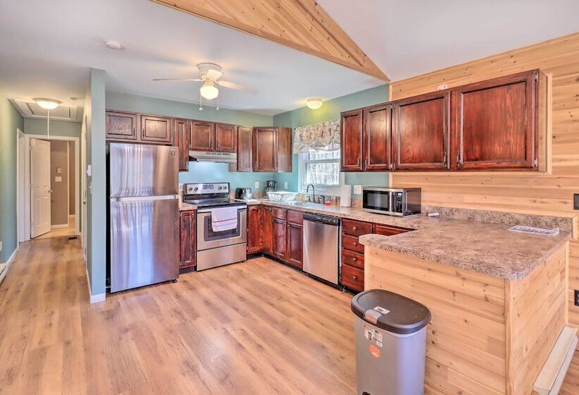 Ski, Hike & Swim: Family Home In Albrightsville!