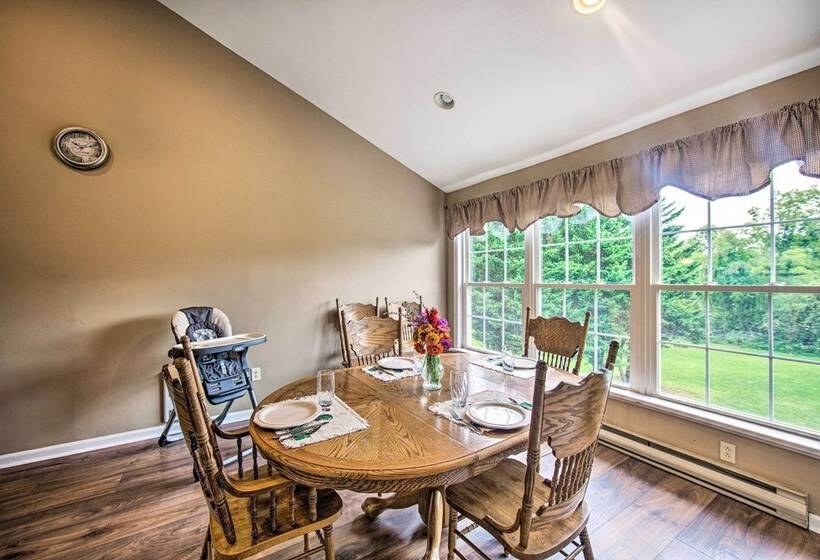 Family Friendly Coatesville House W/ Fire Pit