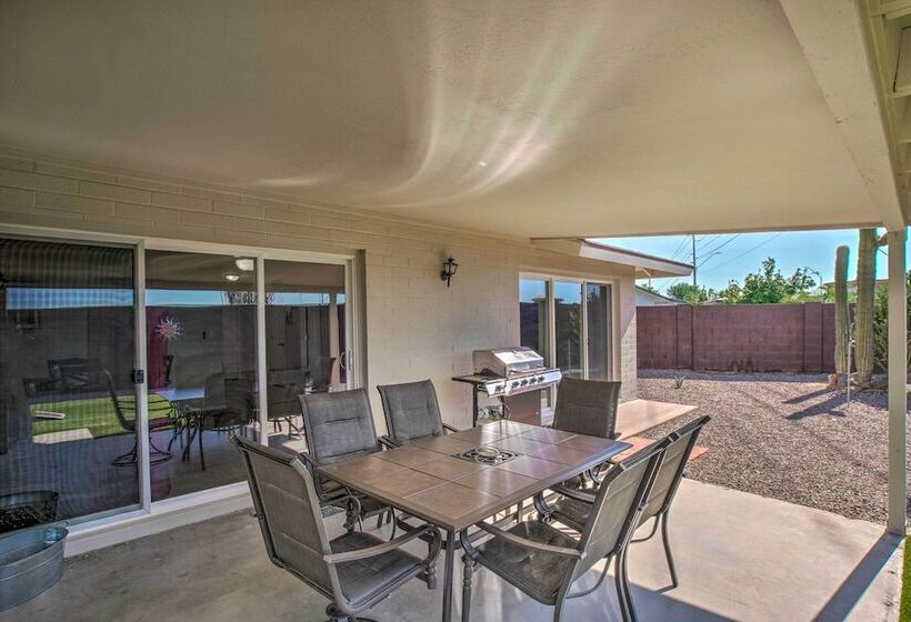 Pet Friendly Arizona Escape: Golf & Hike Nearby!