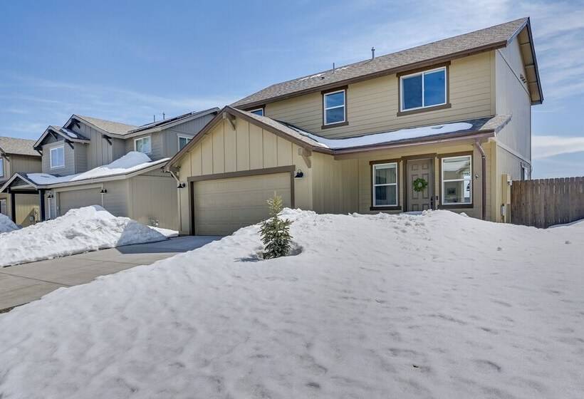 Flagstaff Area Family Home W/ Hot Tub & Patio