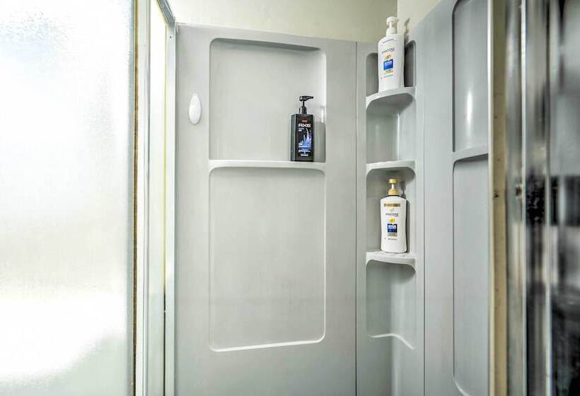 Family Friendly Keansburg Home: Walk To Beach!