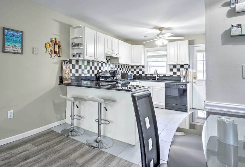 Family Friendly Keansburg Home: Walk To Beach!