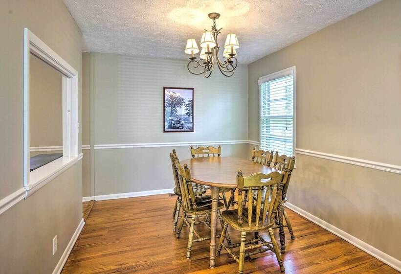 Family Friendly Omaha Home ~ 5 Mi To Dtwn!