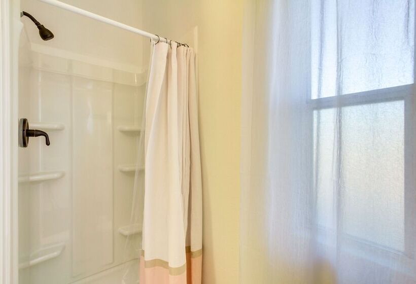 Phoenix Family Home Near Cave Creek & Hiking!