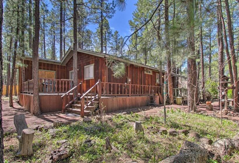 Near Hiking & Golfing: Pinetop Cabin W/ Deck