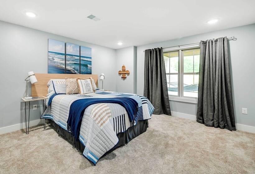 Family Friendly Russell Springs Home W/ Game Room!