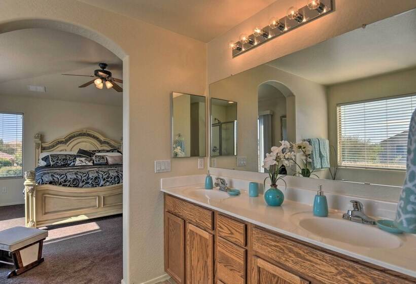 San Tan Valley Home W/ Private Pool & Hot Tub!