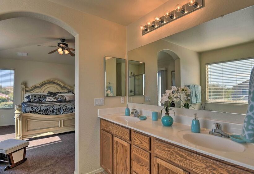San Tan Valley Home W/ Private Pool & Hot Tub!