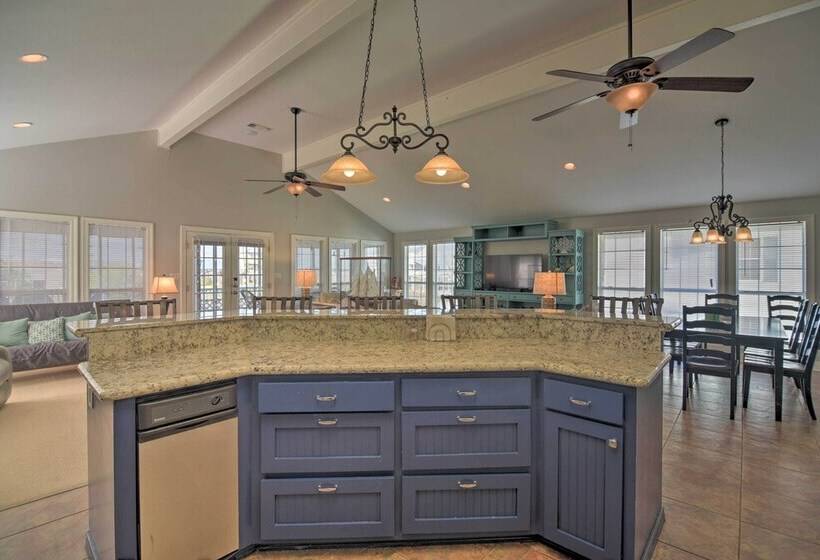 Fish At Canalfront Bay St Louis Home   Dock & Deck