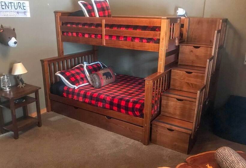 Flagstaff Cabin On 5 Acres W/ Fireplace & Fire Pit