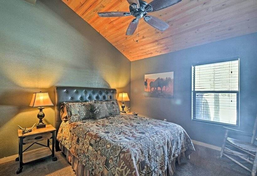 Flagstaff Cabin On 5 Acres W/ Fireplace & Fire Pit