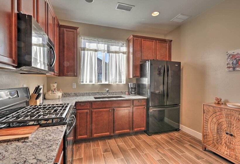 Flagstaff Family Hideaway W/ Guest House!