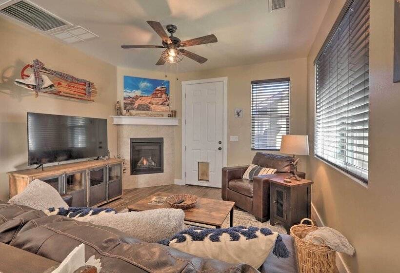 Flagstaff Family Hideaway W/ Guest House!