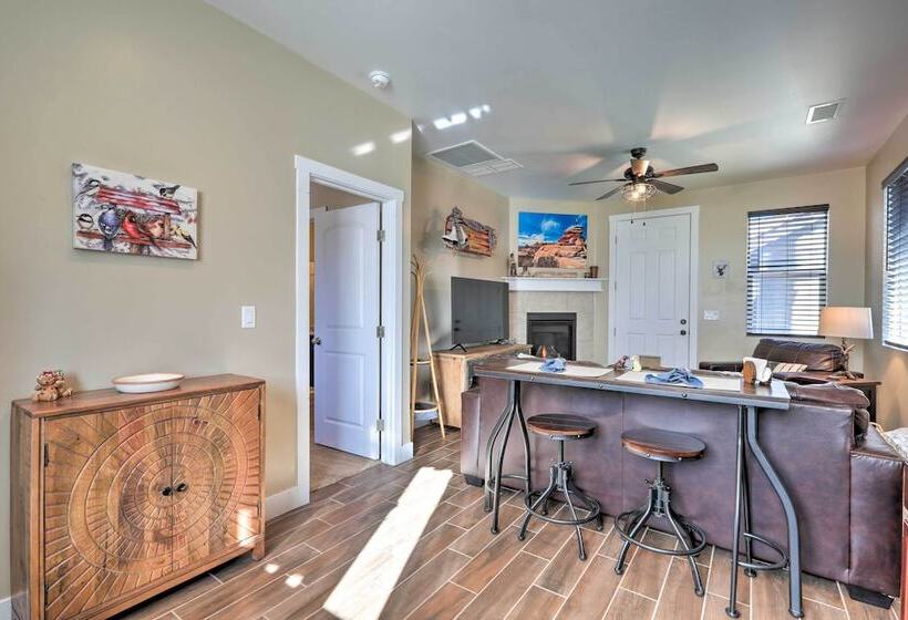 Flagstaff Family Hideaway W/ Guest House!