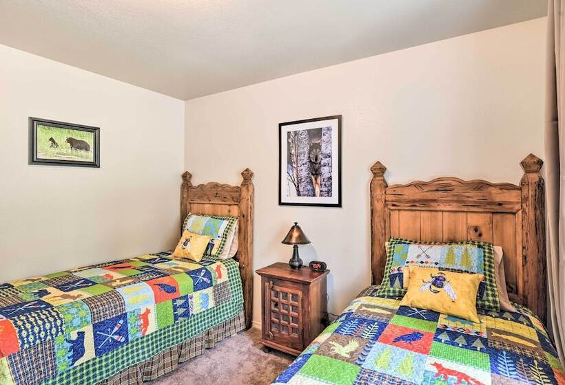 Flagstaff Home W/back Deck   5 Mi To Downtown