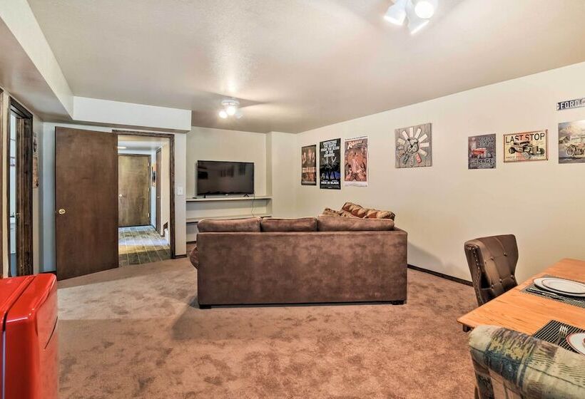 Flagstaff Home W/back Deck   5 Mi To Downtown