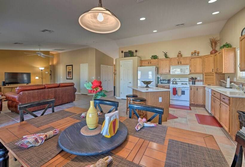 Fort Mohave Family Home W/ Golf Course Views!