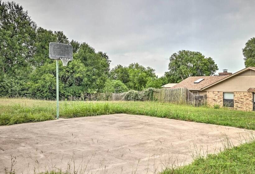 Fort Worth Home < 1 Mi To Eagle Mountain Lake