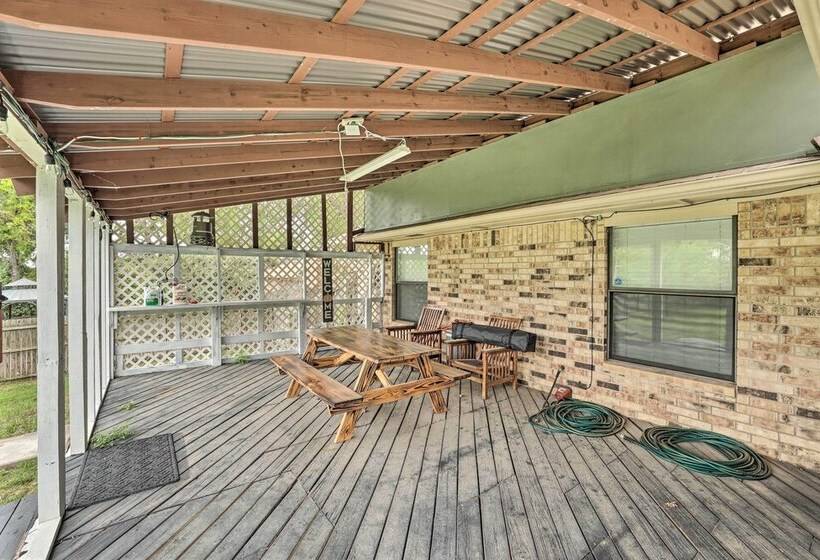 Fort Worth Home < 1 Mi To Eagle Mountain Lake