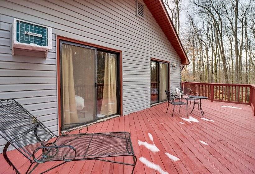 Gouldsboro Cabin W/ Game Room   Near Lakes!