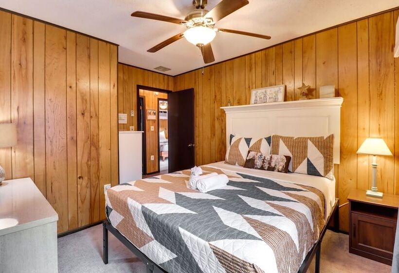Gouldsboro Cabin W/ Game Room   Near Lakes!