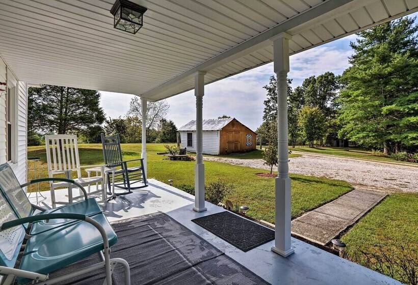 Grandma S Farm House  On 125 Acres W/ Fire Pit!