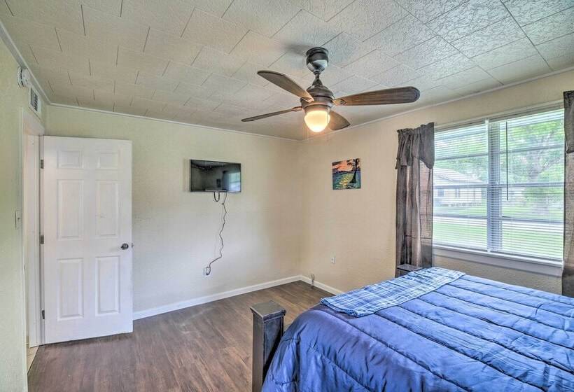 Gulf Coast Home < 2 Mi To Parks & Museums!