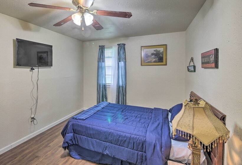 Gulf Coast Home < 2 Mi To Parks & Museums!