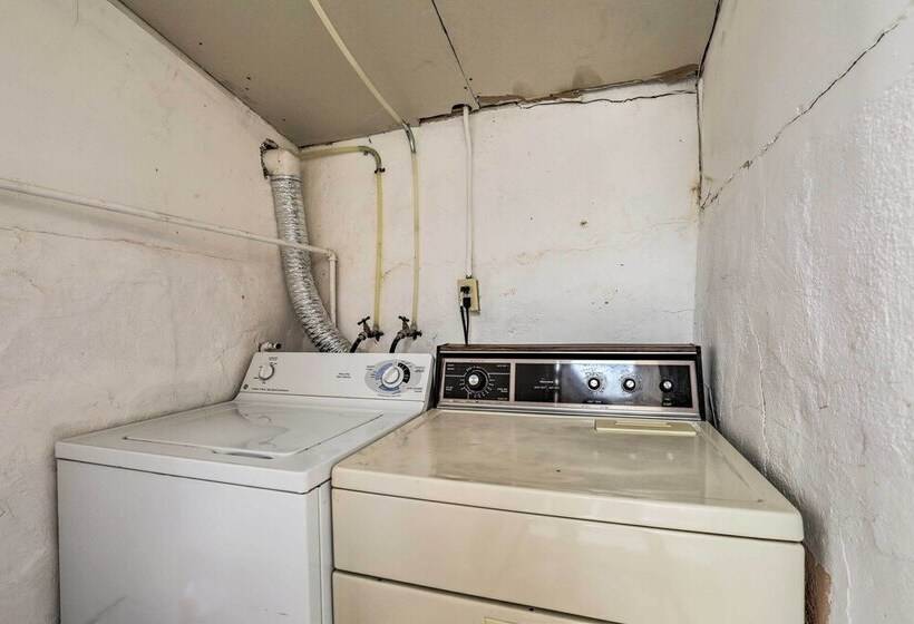 Home W/ Gas Grill   Walk To Bisbee Brewing Co