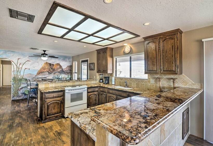 Bullhead City Home W/ Private Pool, Hot Tub & View