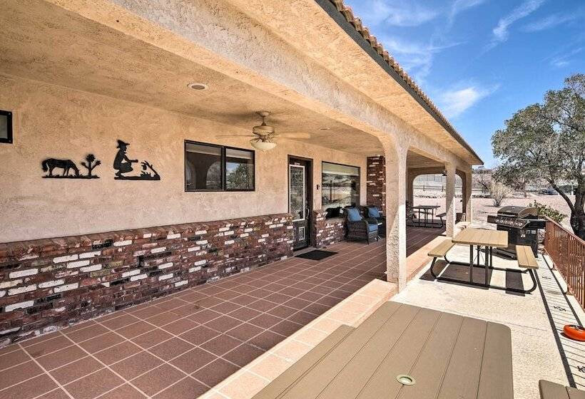 Bullhead City Home W/ Private Pool, Hot Tub & View