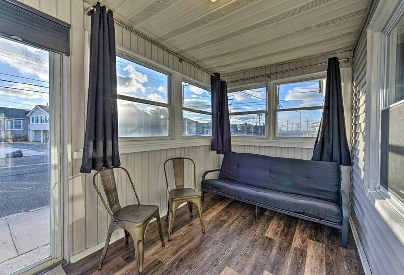 Gulf Coast Cottage   Walk To Beach & Boardwalk!