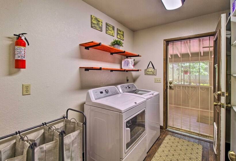 Homey Pinetop Lakeside Gem Near Lake + Trails