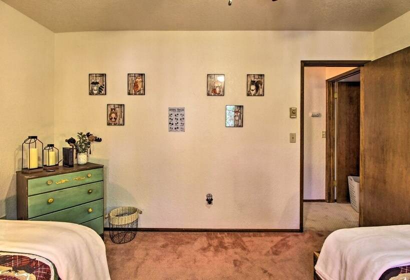 Homey Pinetop Lakeside Gem Near Lake + Trails