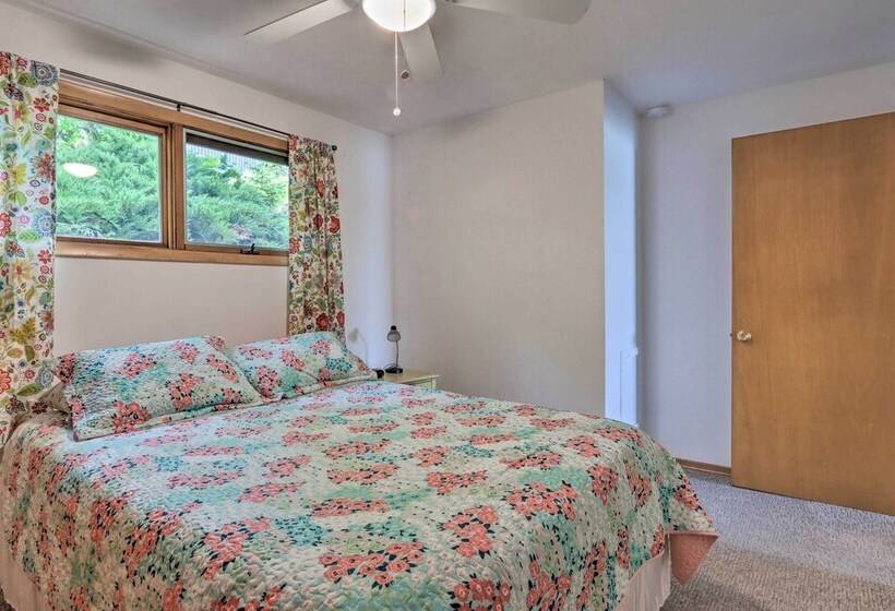 Honeysuckle On Hayden  Lakefront Home W/ Dock!