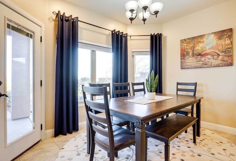 Horseshoe Bend Retreat: Fire Pit & Mountain Views!