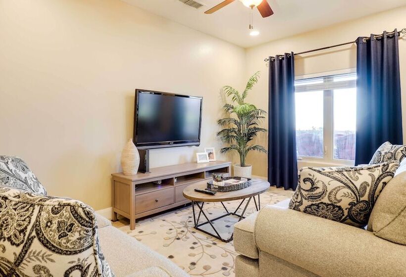 Horseshoe Bend Retreat: Fire Pit & Mountain Views!