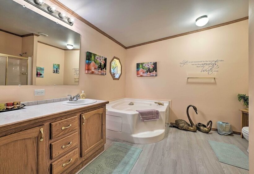 Houghton Lake House W/fire Pit   2 Mi To Trails!