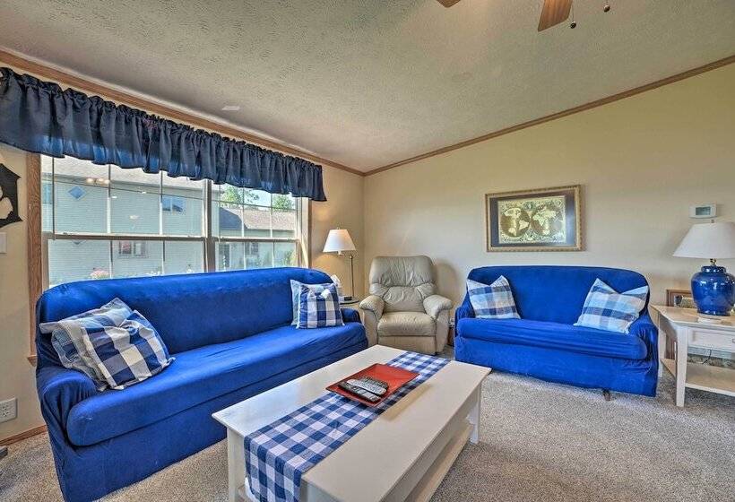 Houghton Lake House W/fire Pit   2 Mi To Trails!