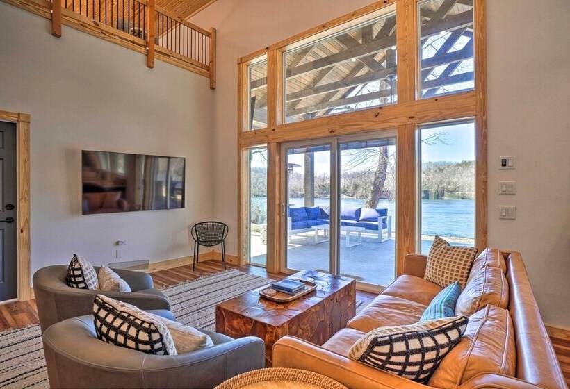 Idyllic Cotter Escape: Steps To White River!